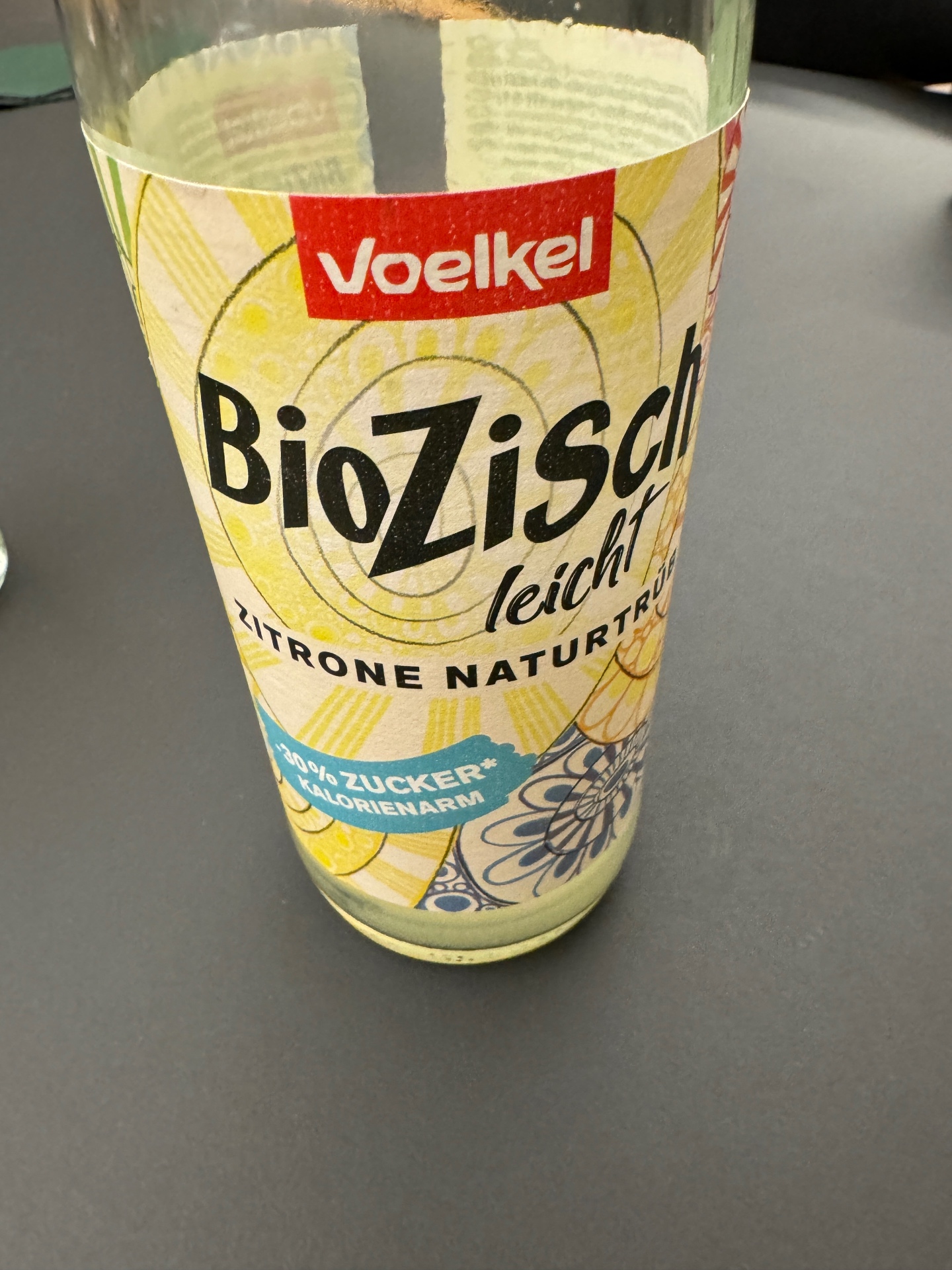 Voelkel BioZisch leicht Zitrone naturtrüb BioZisch leicht Zitrone naturtrüb